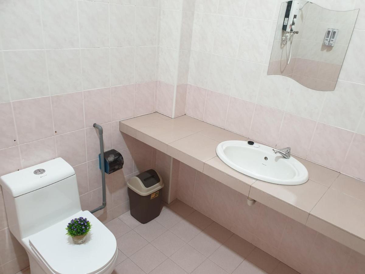 Cuti Homstay 太平竹笛民宿 5mins To Kuala Sepetang Holiday home Taiping